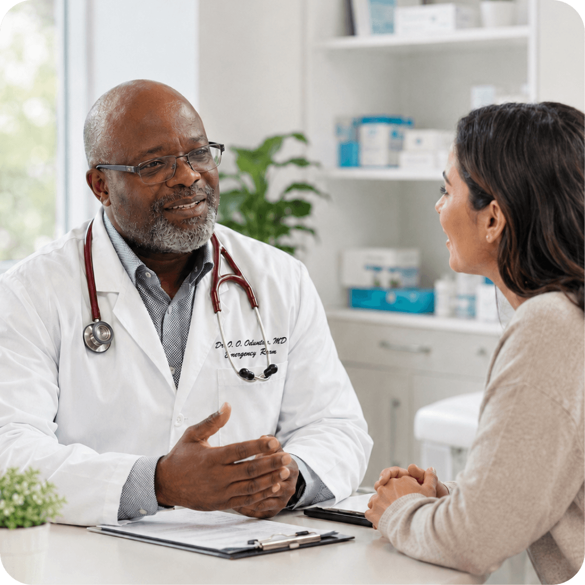 Family doctor consulting with patient at Dominion FHO clinic